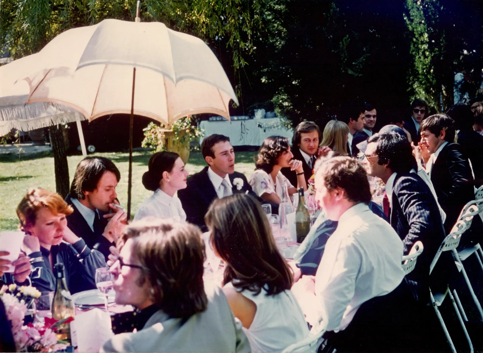 Le mariage d'Édouard et Laurie au domaine, 1975