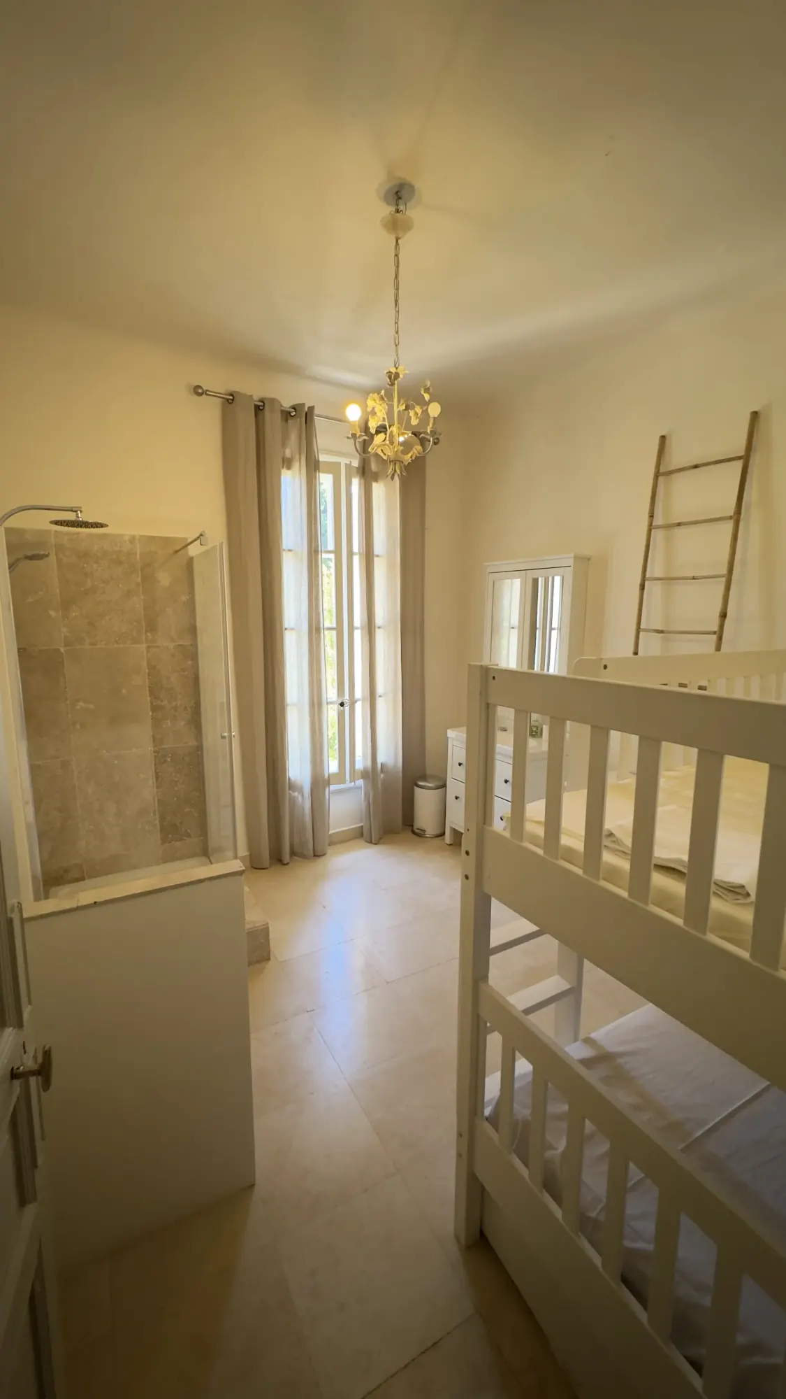 Chambre Constance en vidéo