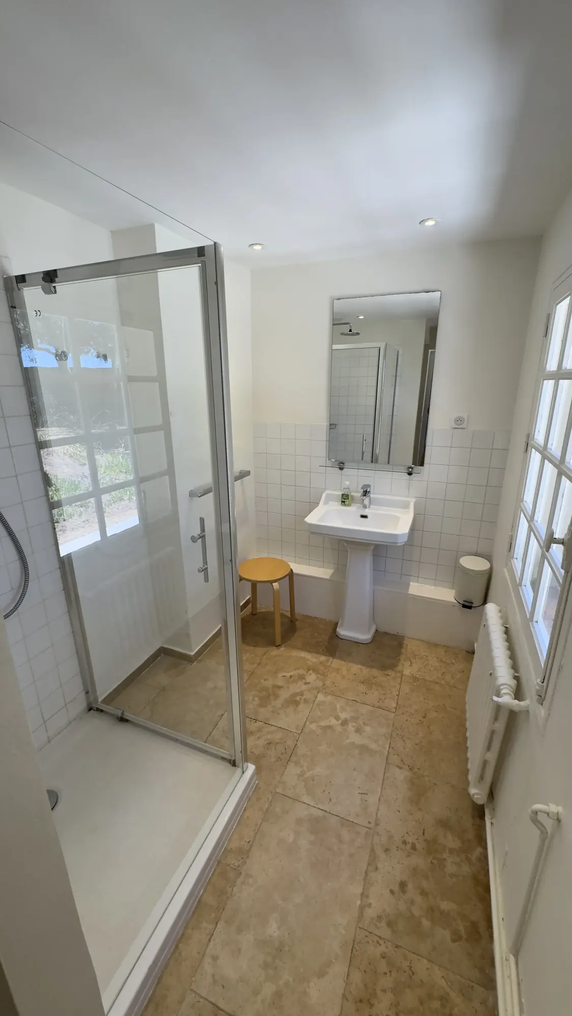 Salle d'eau du rez-de-chaussée