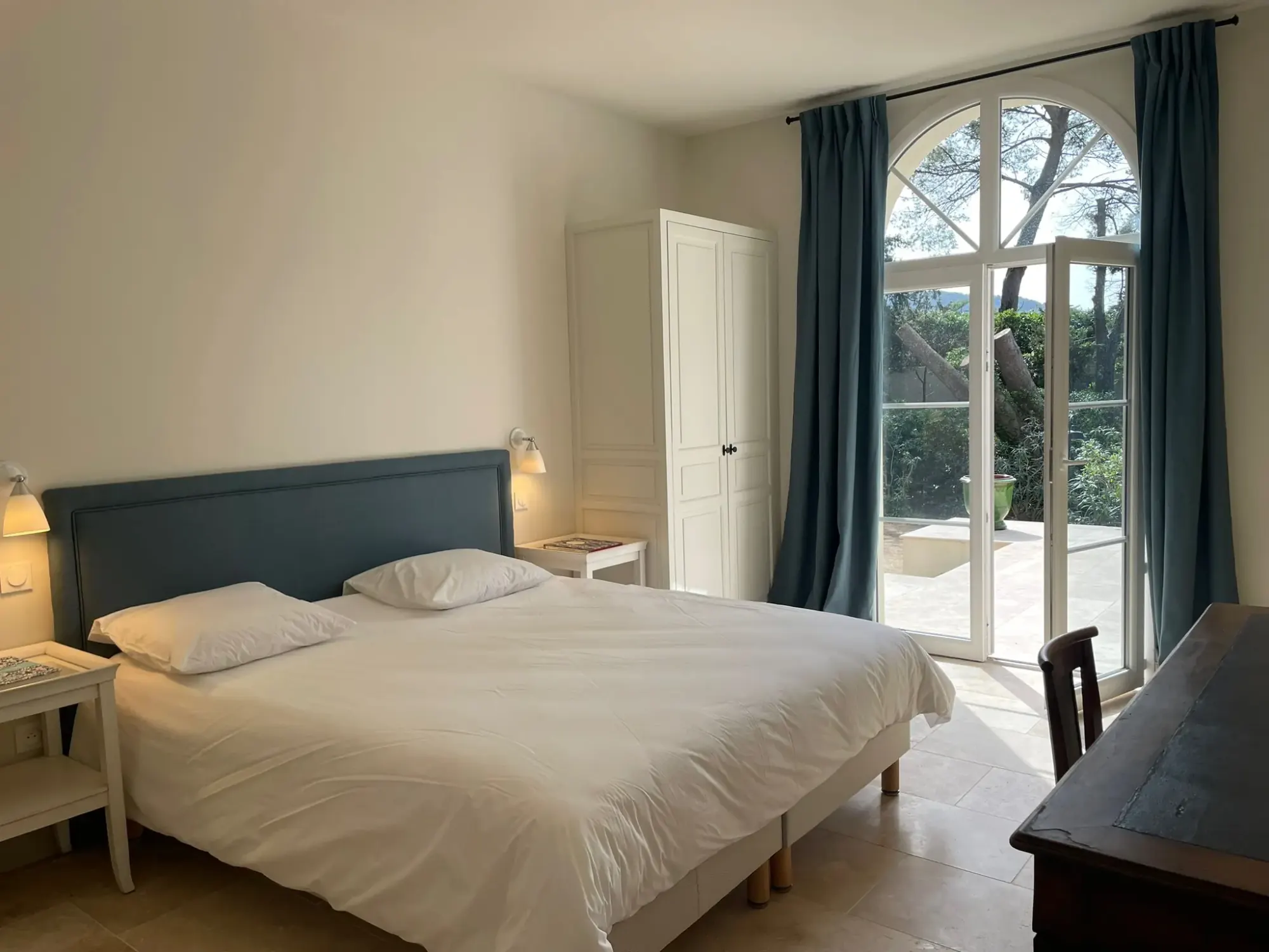 Chambres et salles de bain de La Bergerie du Parc