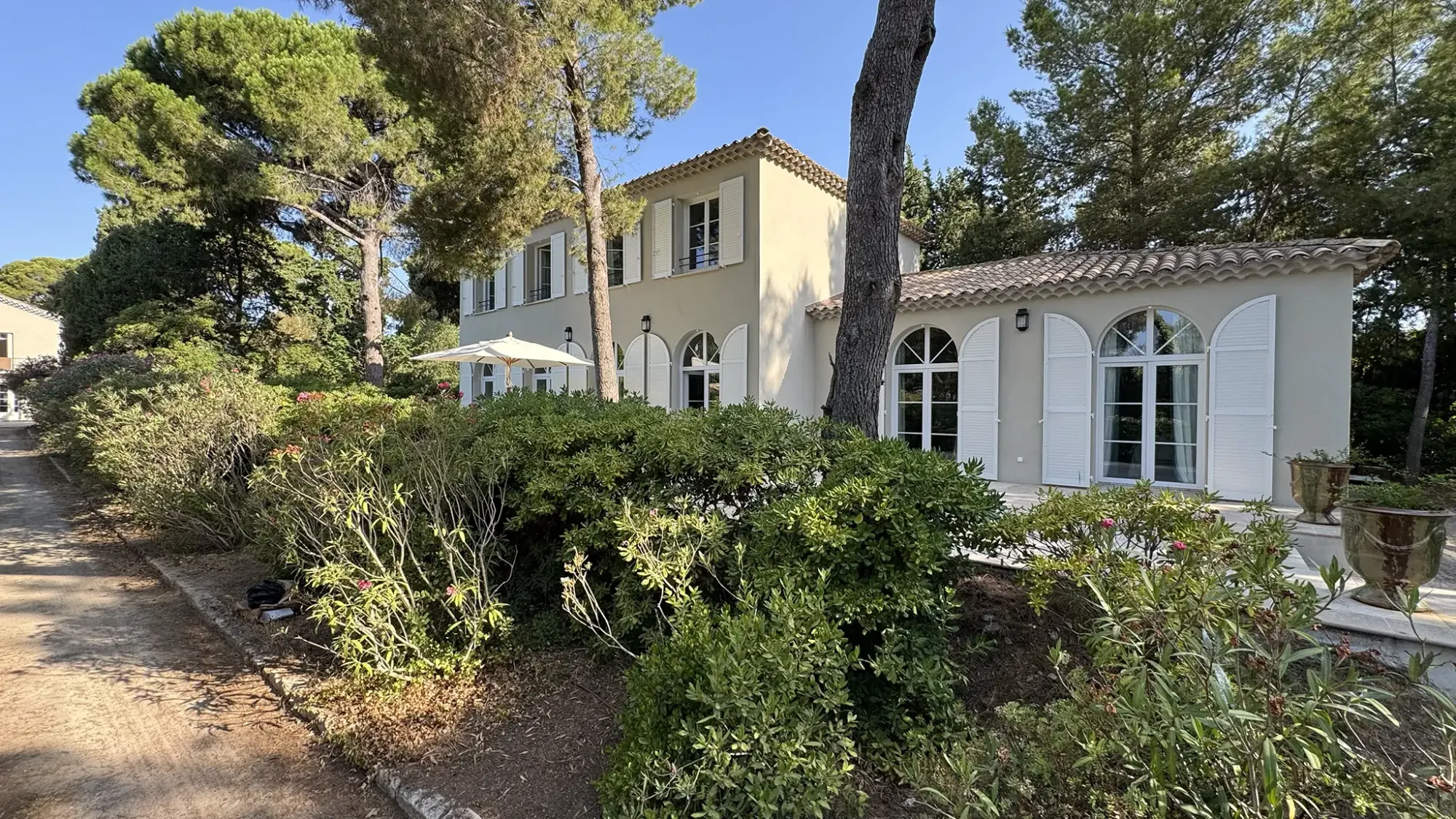 Les extérieurs de La Bergerie du Parc